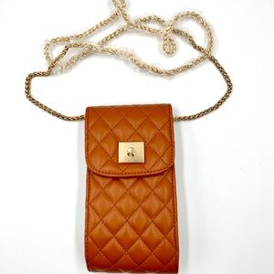 Trendy tan/brown travel quilted leather crossbody shoulder bag gold-tone chain